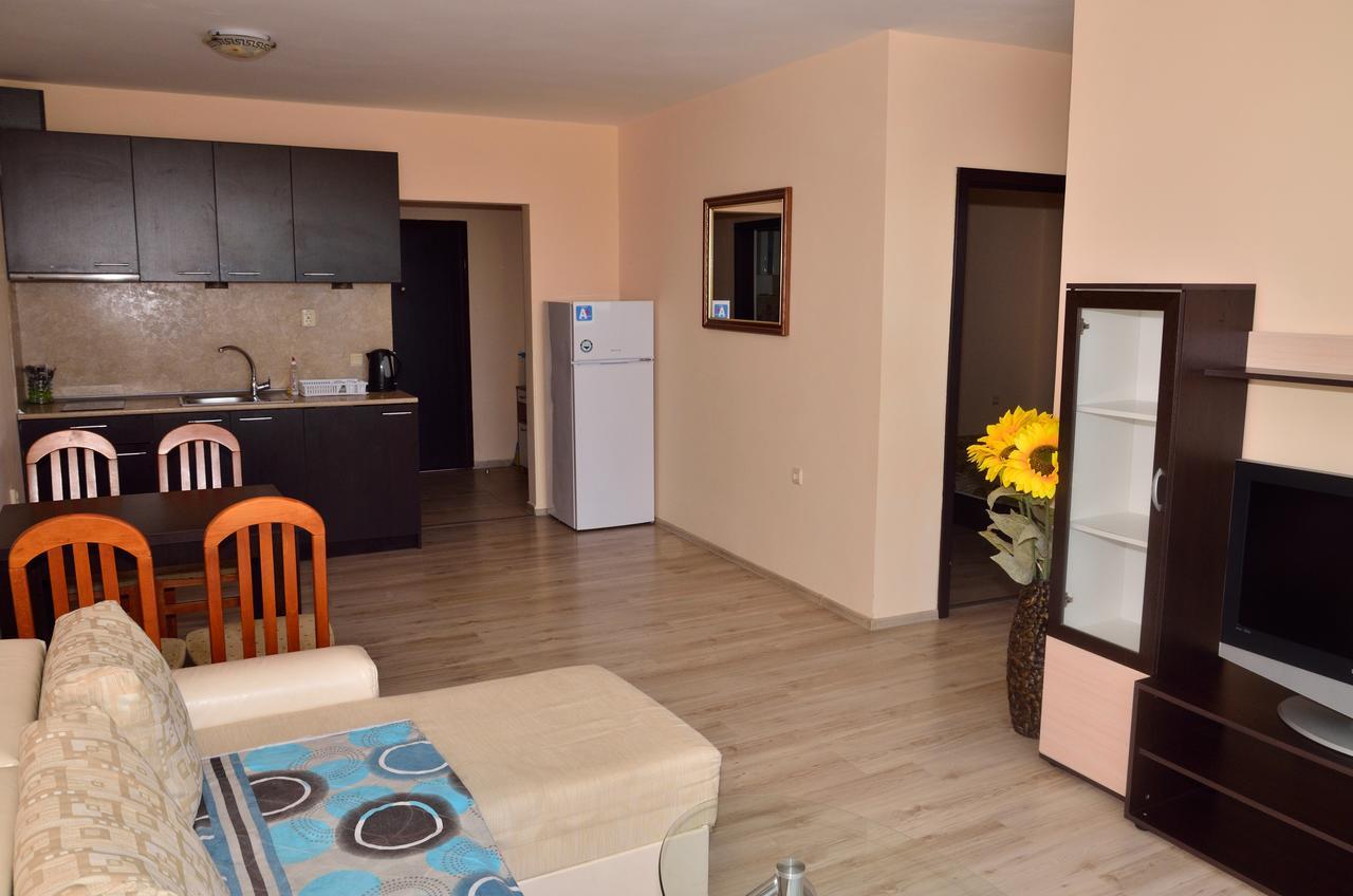 Club Priz Aparthotel Πριμόρσκο Εξωτερικό φωτογραφία